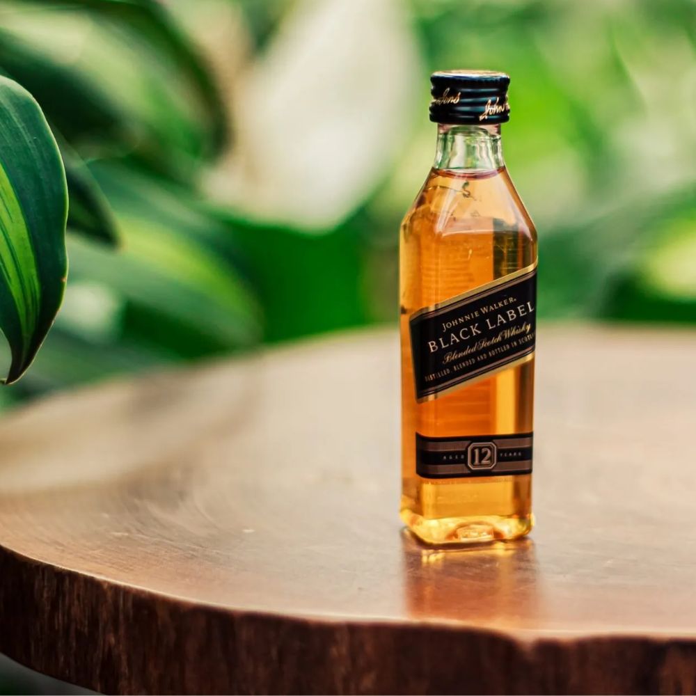 Whisky Black Label Johnnie Walker 50ml | Emporio Varanda